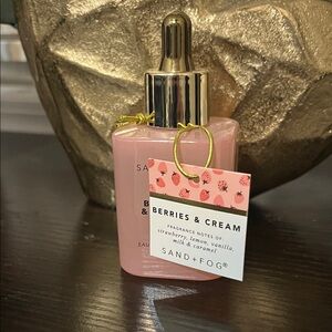 SAND + FOG Berries & Cream Oil